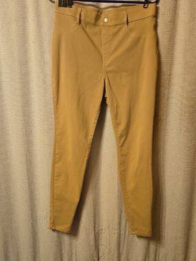 Time and Tru Tan Utility Pants
